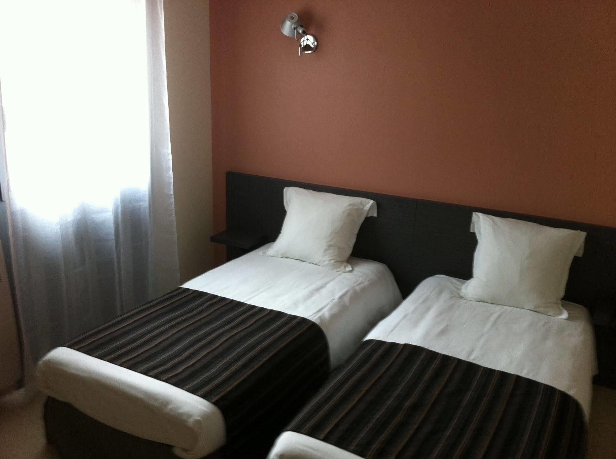 Fasthotel Le Rale Des Genets - Un Hotel Fh Collection Dun-sur-Meuse Kültér fotó